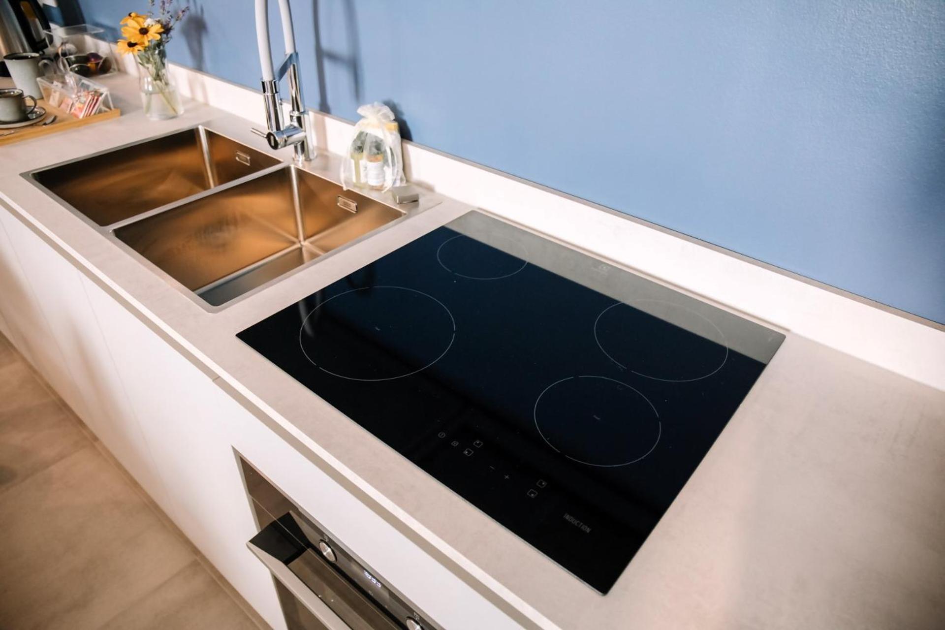 Elegant Beige Apartment - 5 Minutes From The Lake コモ エクステリア 写真